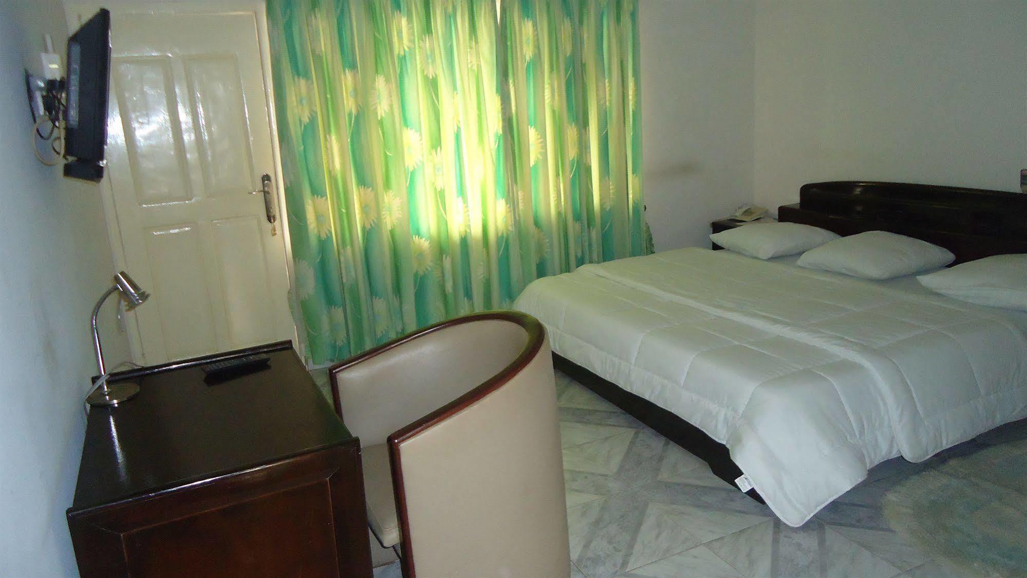 Wadoma Royale Hotel Kumasi Eksteriør bilde